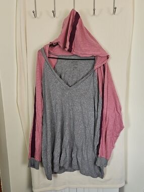 torrid Light Gray Slub Jersey Tee with Black Print